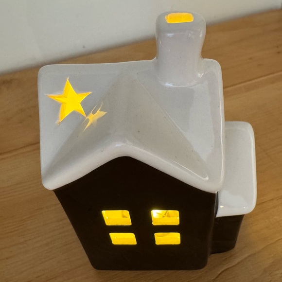 CERAMIC HOUSE  light-up 🖤 - Picture 3 of 6